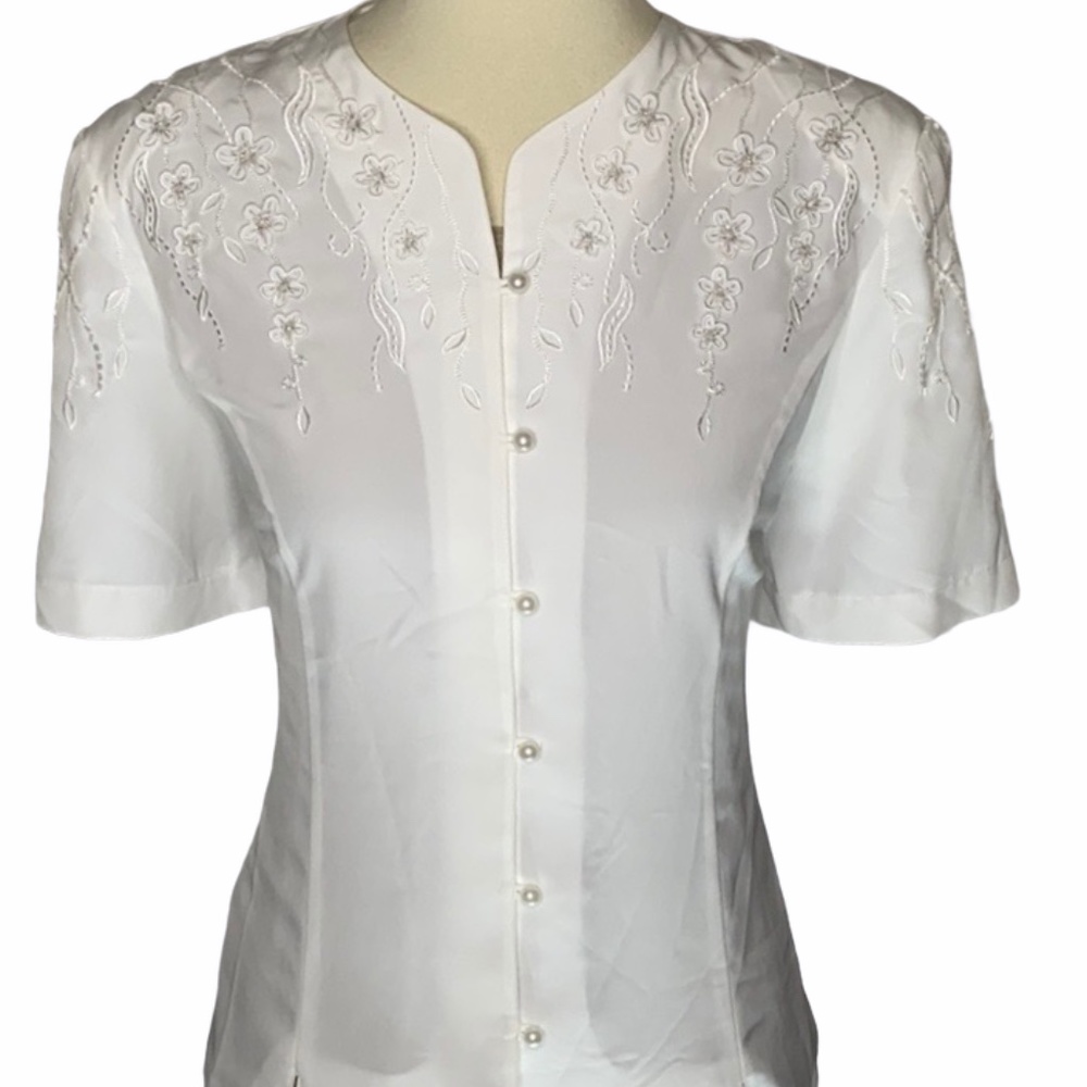 Vintage embroidered silky blouse